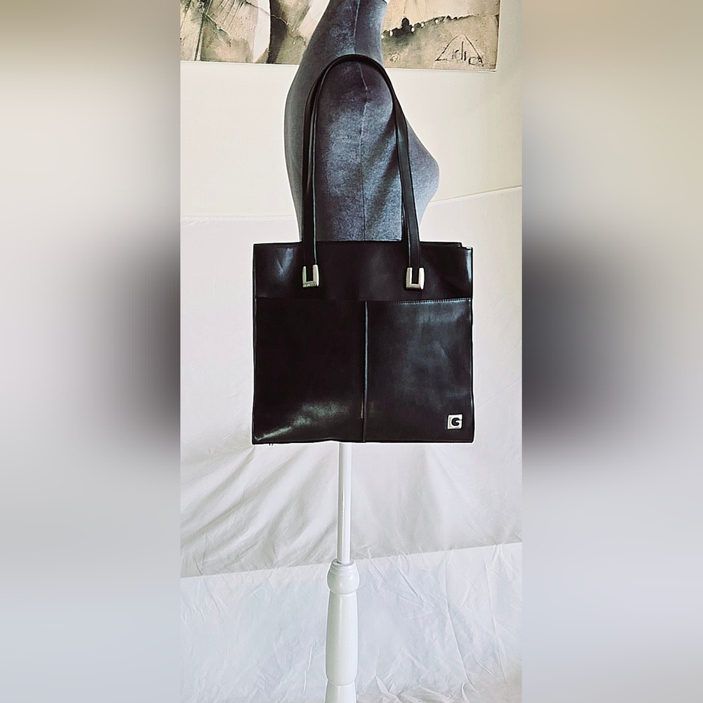 GUESS black leather Purse Handbag